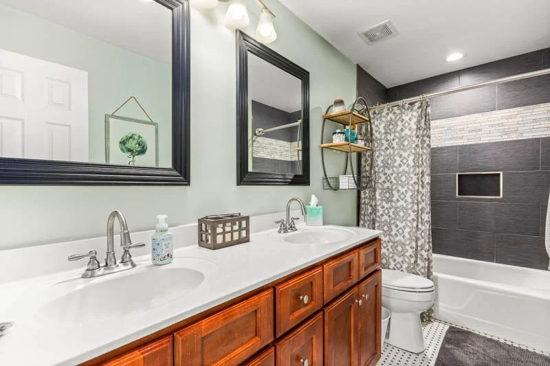541 Robbins Road-16.jpg