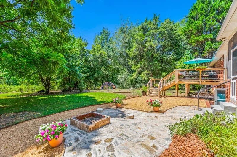 541 Robbins Road-28.jpg