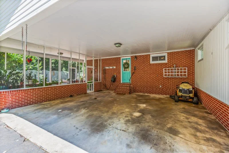 541 Robbins Road-34.jpg