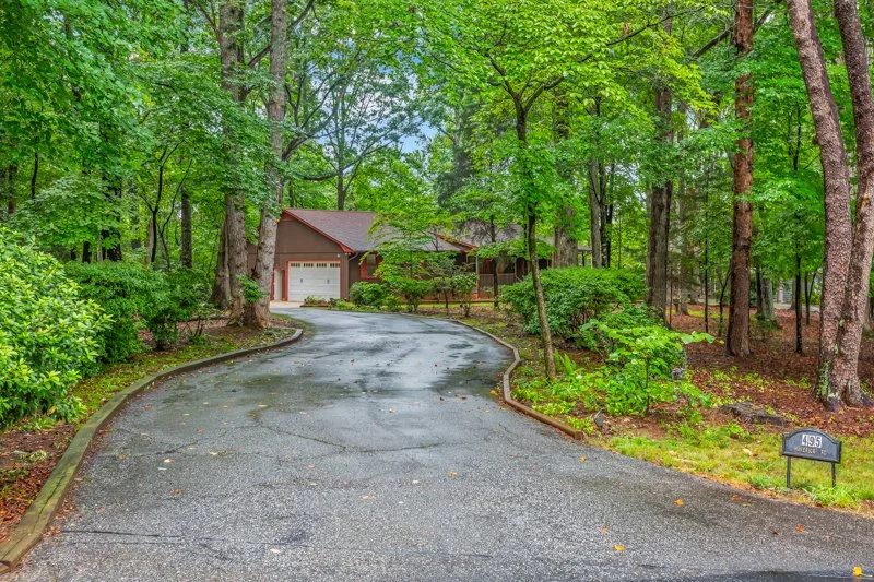 495 Maverick Road-2.jpg