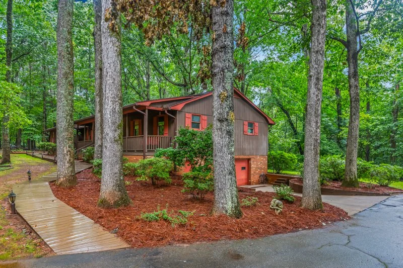 495 Maverick Road-9.jpg