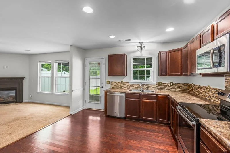 5531 Misty Hill Circle-11.jpg
