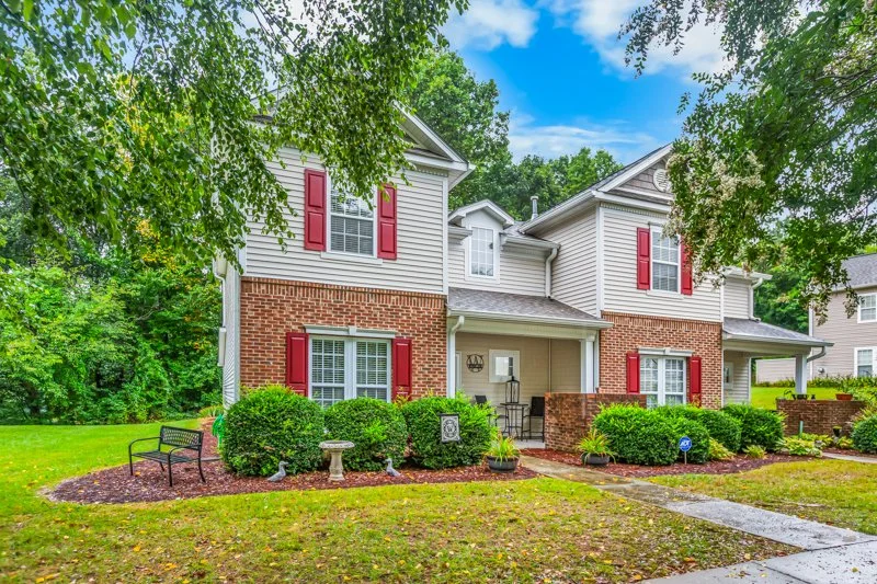 5858 Fox Ridge Lane-2.jpg