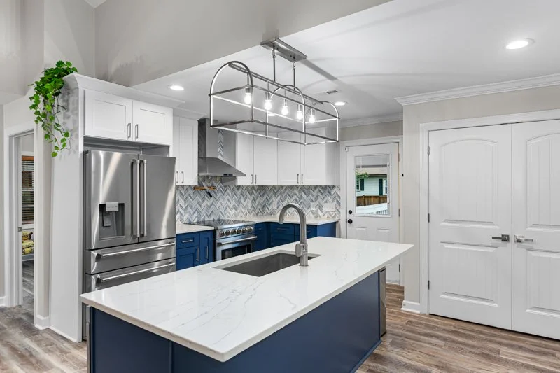 901 Askew Street-17.jpg