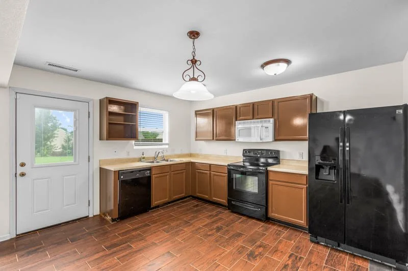 764 Runningbrook Lane-8.jpg