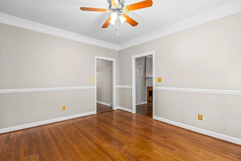435 Lynhaven Drive-13.jpg