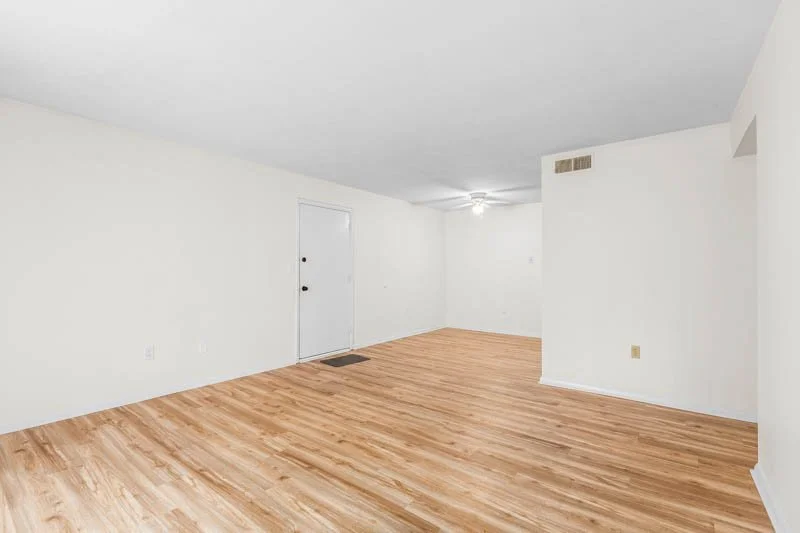 2235 Sunderland Road, 101C-6.jpg