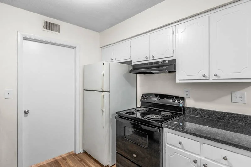 2235 Sunderland Road, 101C-10.jpg