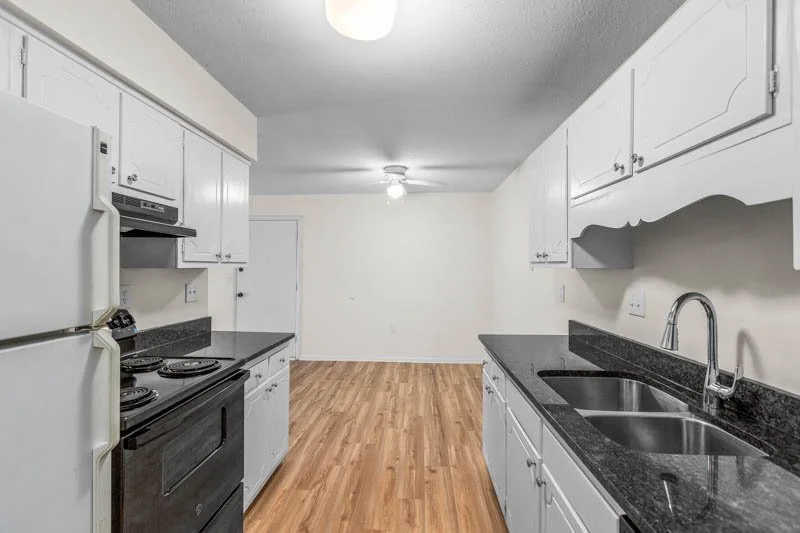 2235 Sunderland Road, 101C-11.jpg