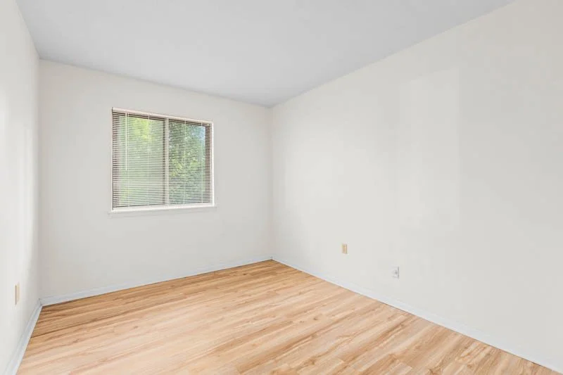 2235 Sunderland Road, 101C-13.jpg