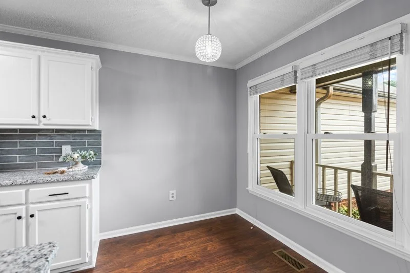 105 Forrest Oaks Drive-7.jpg