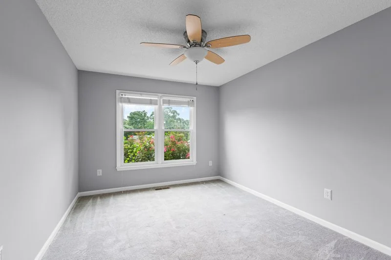 105 Forrest Oaks Drive-21.jpg