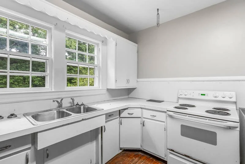 316 Fairview Drive-15.jpg