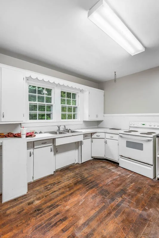 316 Fairview Drive-40.jpg