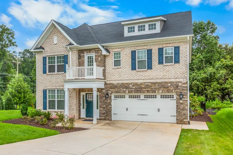 5506 Glad Acres Road-2.jpg