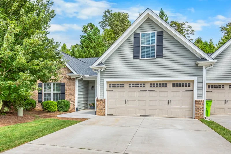 5104 Moseley Drive-2.jpg