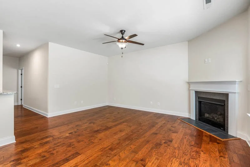 5104 Moseley Drive-7.jpg