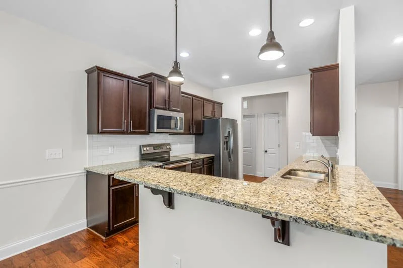 5104 Moseley Drive-10.jpg