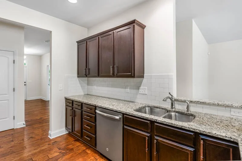 5104 Moseley Drive-14.jpg