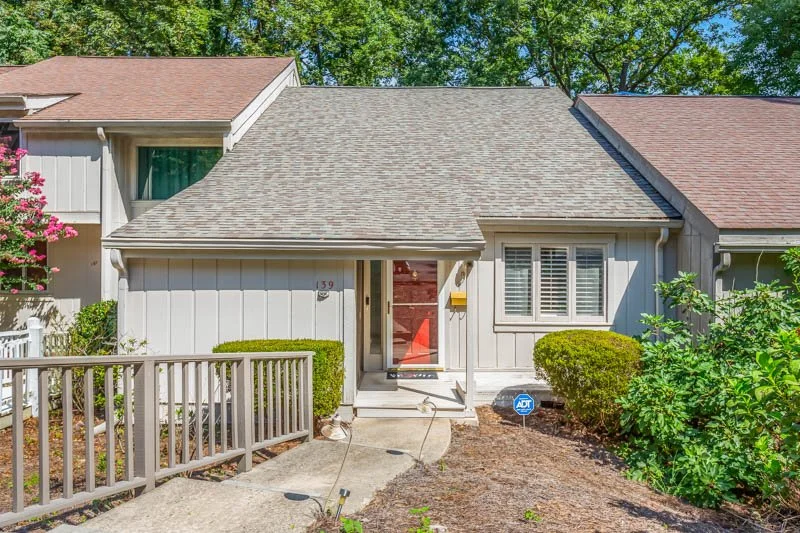 139 Lamplighter Circle-3.jpg