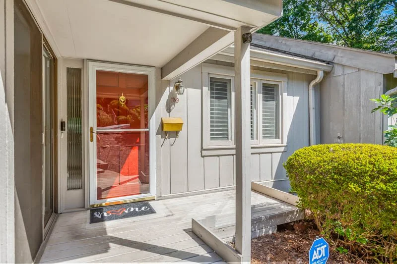 139 Lamplighter Circle-4.jpg
