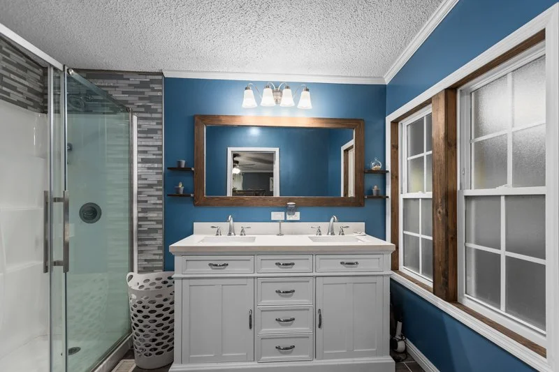 1090 Tree Haven Lane-19.jpg