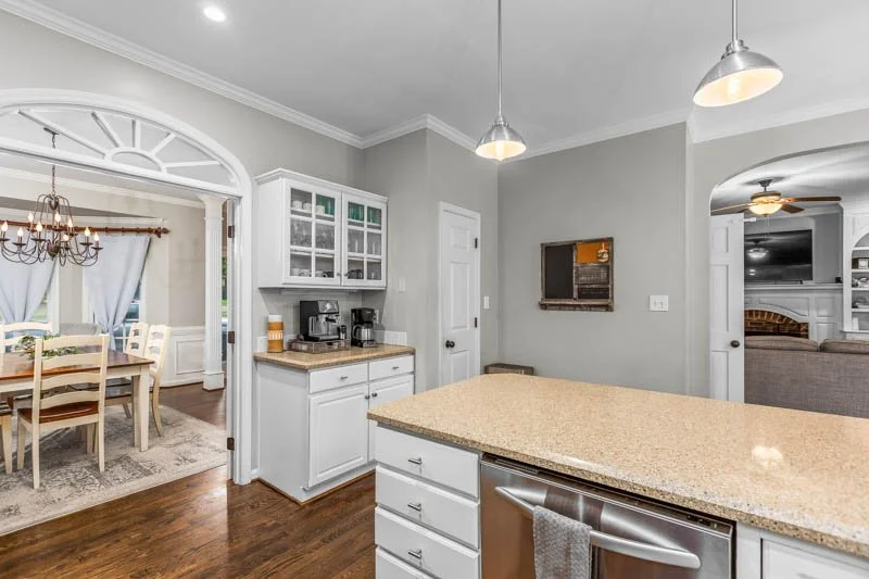 5200 Mountain View Road-21.jpg