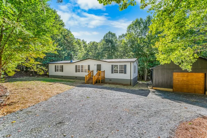 2376 Traphill Union Road-1.jpg