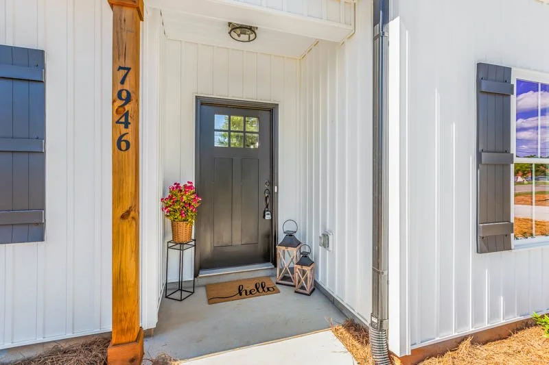 7946 Glade Street-4.jpg