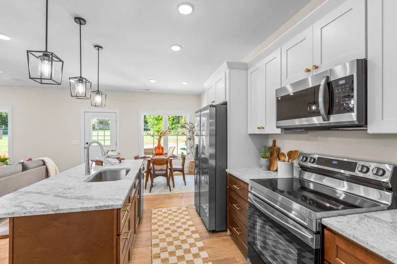 7946 Glade Street-12.jpg