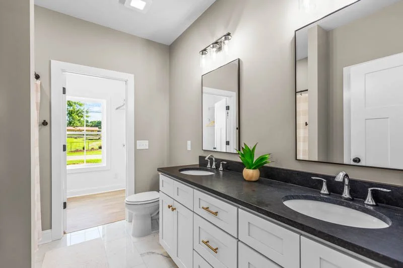 7946 Glade Street-22.jpg
