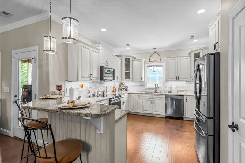 4397 Reid Road-11.jpg