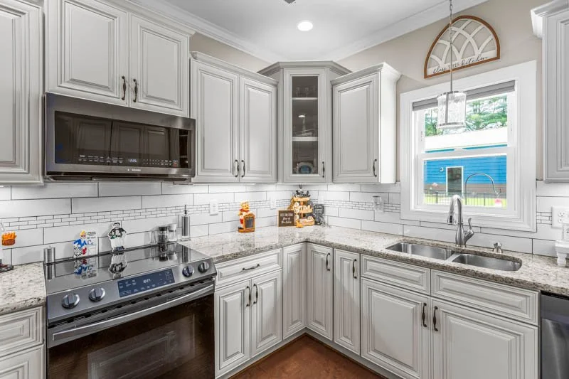 4397 Reid Road-16.jpg