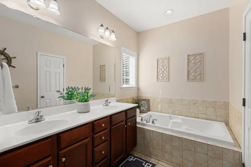 6676 Springfield Village Lane-23.jpg