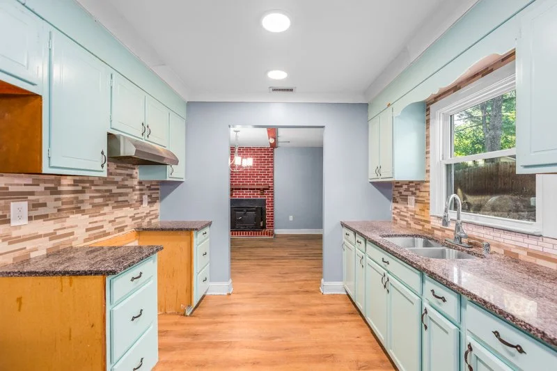 620 Parkland Court-13.jpg