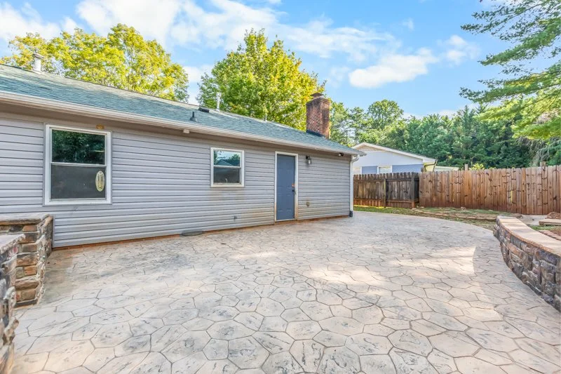 620 Parkland Court-31.jpg