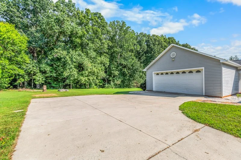 525 Lanier Road-31.jpg