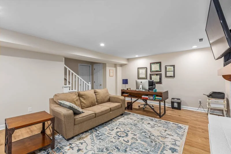 7618 Rolling Oaks Court-37.jpg