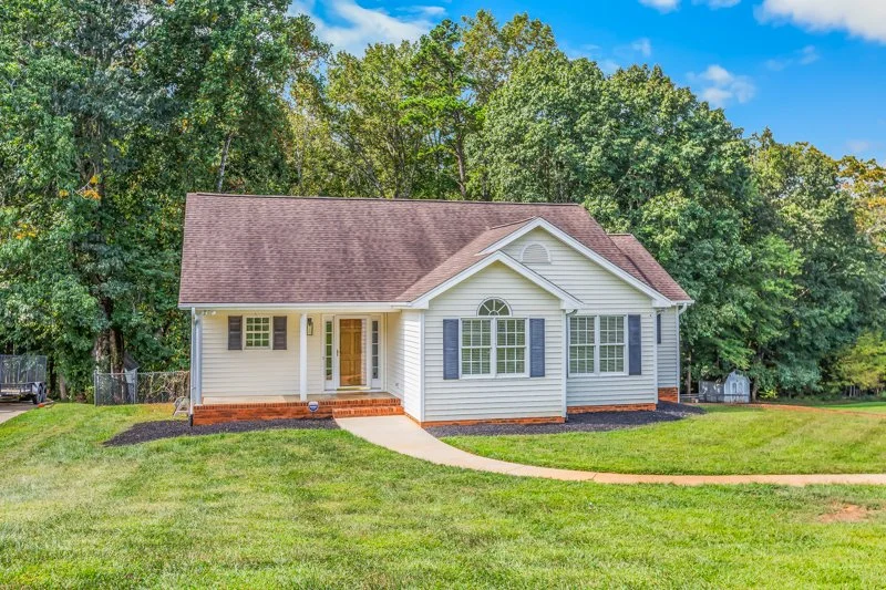 1125 Woodbury Road-1.jpg
