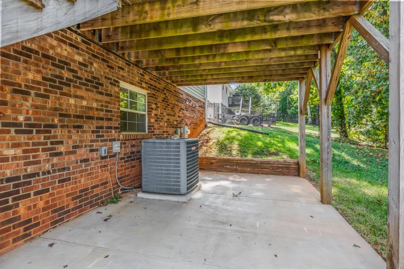 1125 Woodbury Road-43.jpg