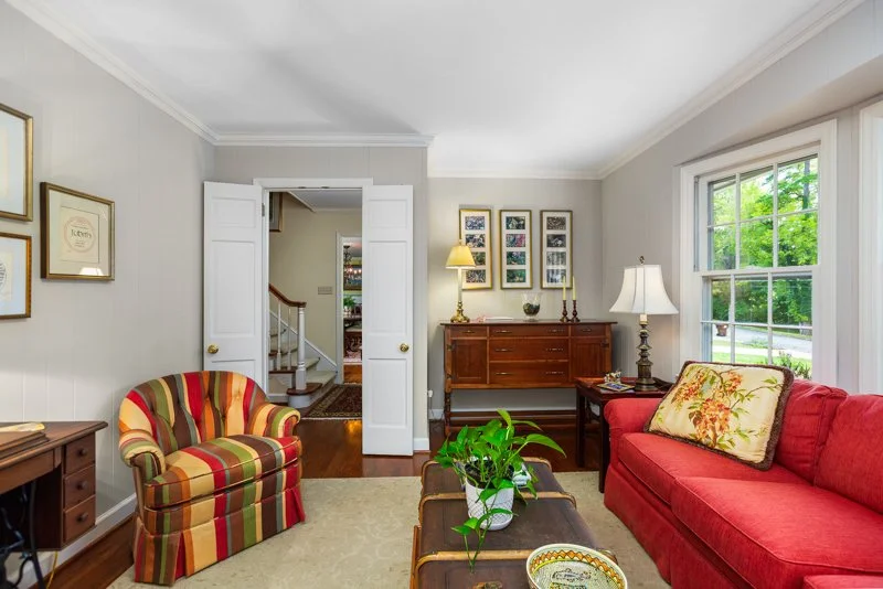 1319 Robinhood Road-8.jpg
