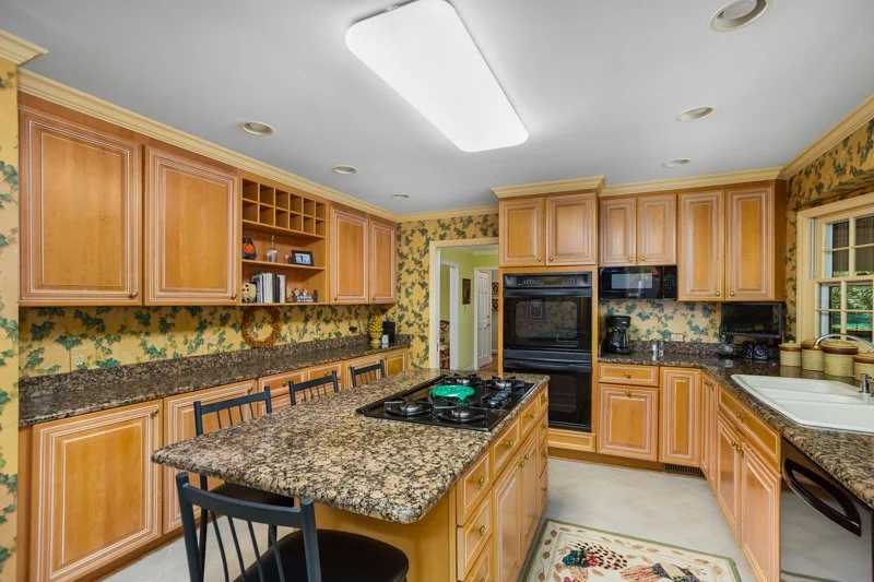 1319 Robinhood Road-12.jpg