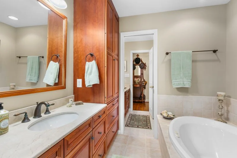 1319 Robinhood Road-33.jpg