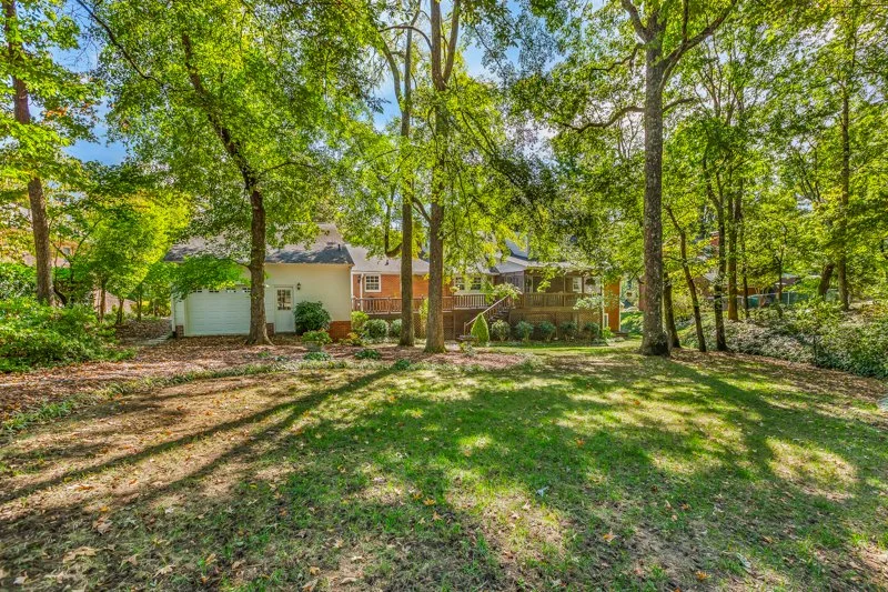 1319 Robinhood Road-54.jpg