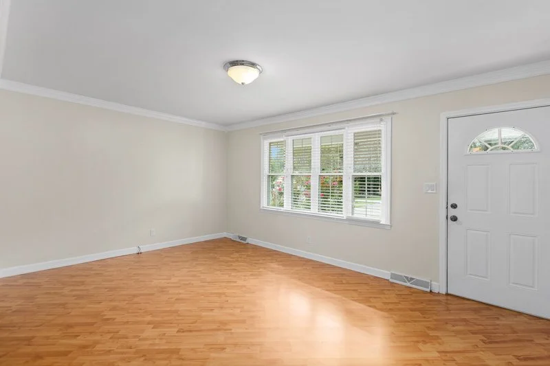 108 Hinshaw Avenue-4.jpg