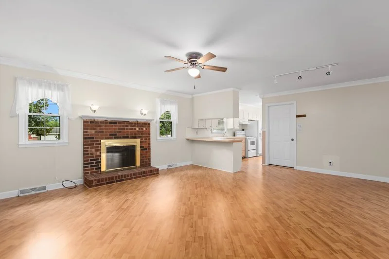 108 Hinshaw Avenue-8.jpg