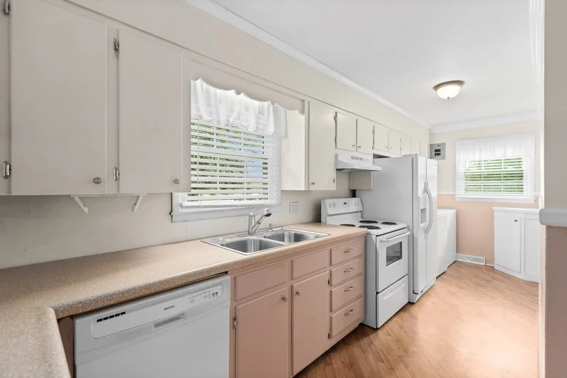 108 Hinshaw Avenue-11.jpg