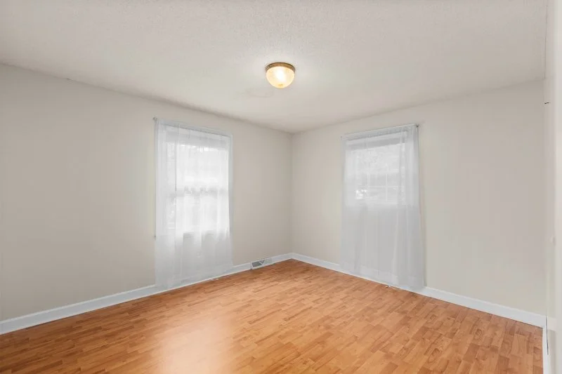 108 Hinshaw Avenue-16.jpg