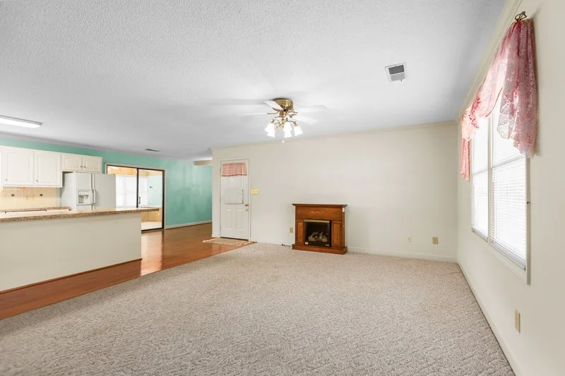 184 Cale Bradley Court-4.jpg