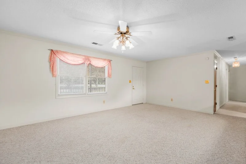 184 Cale Bradley Court-6.jpg